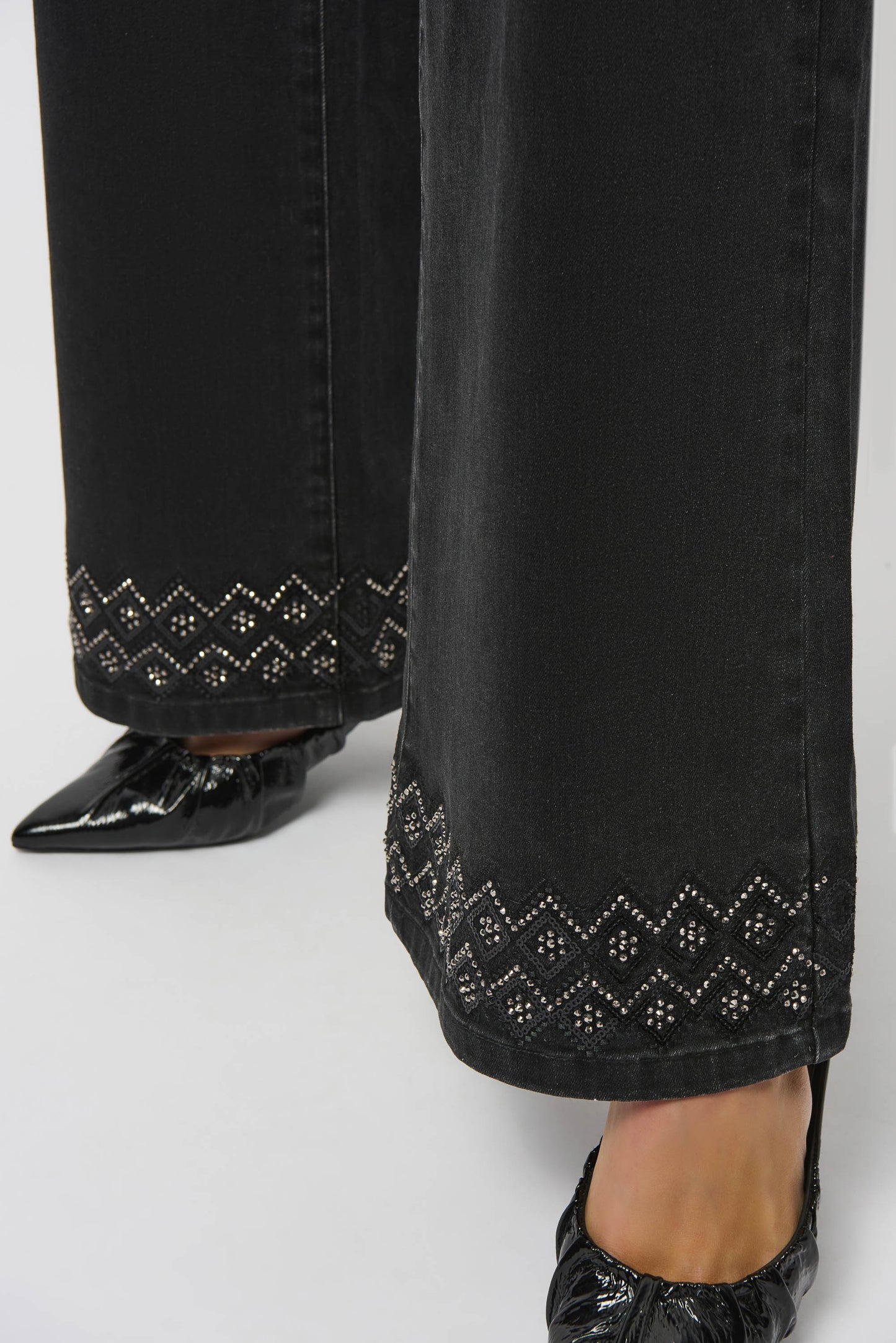 Joseph Ribkoff Jeans with Diamante Trim