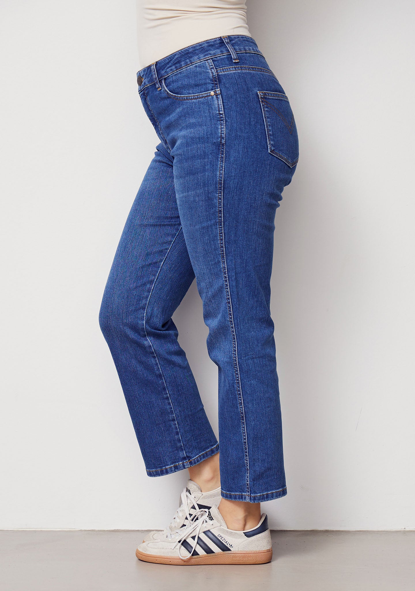 Isay Asti Jeans