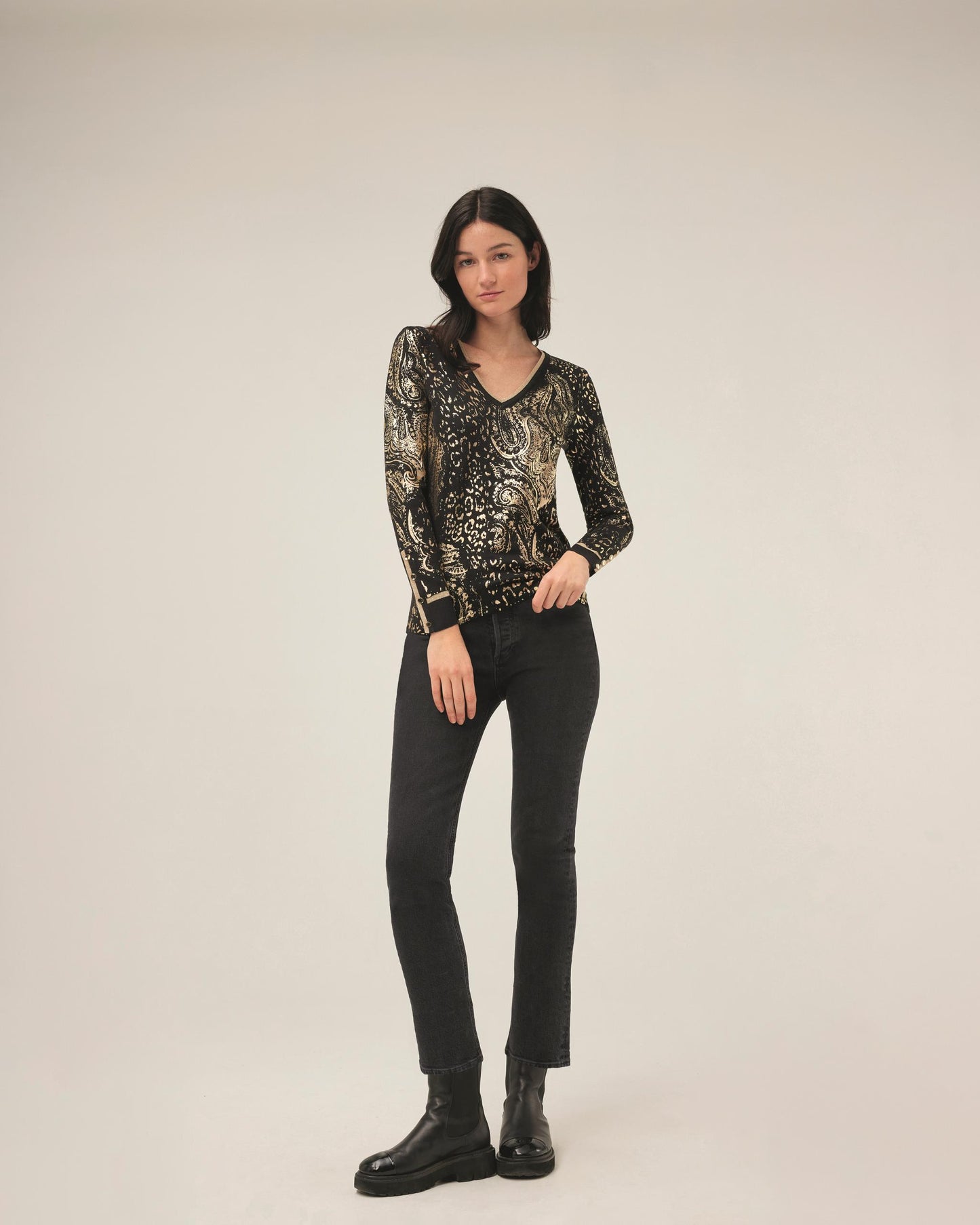 Leo & Ugo Gold Print Knit Top